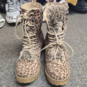 Leopard Boot With Fur